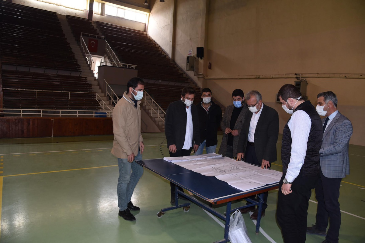 Spor salonunda tadilat çalışmalarına start verildi