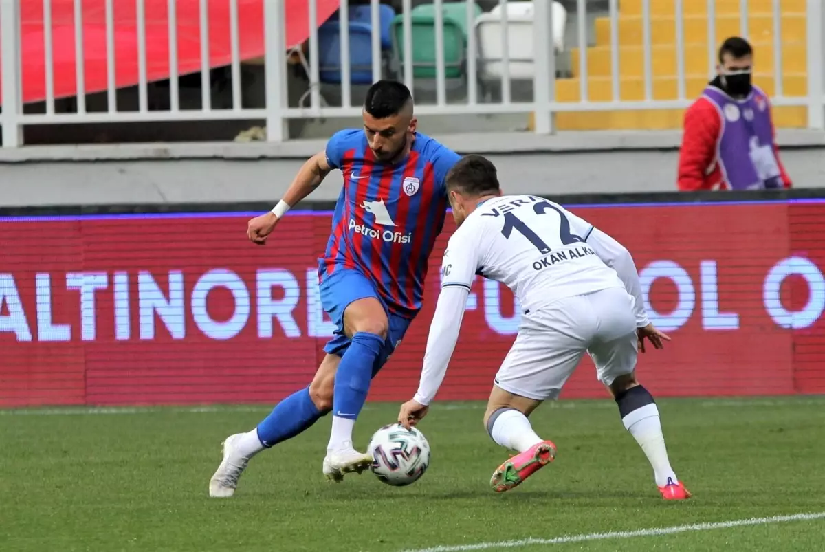 TFF 1. Lig: Altınordu: 0 Adana Demirspor: 1 (İlk Yarı)