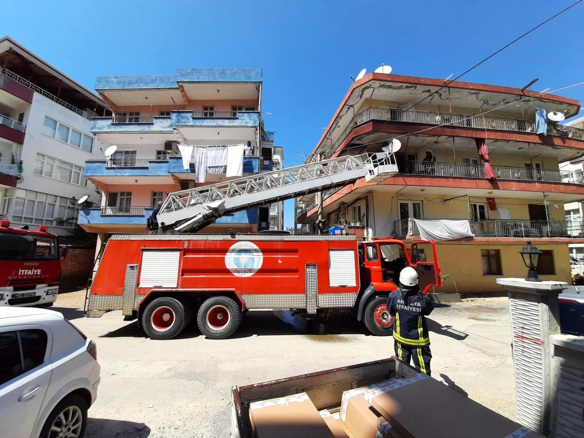 Torununu gezmeye götürdü, döndüğünde evinin yandığını gördü