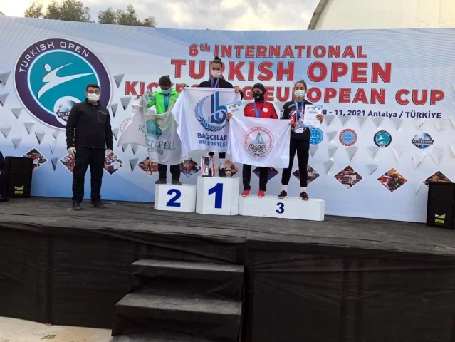 Türkiye Açık Kick Boks Avrupa Kupası'nda birincilik Bağcılar'ın