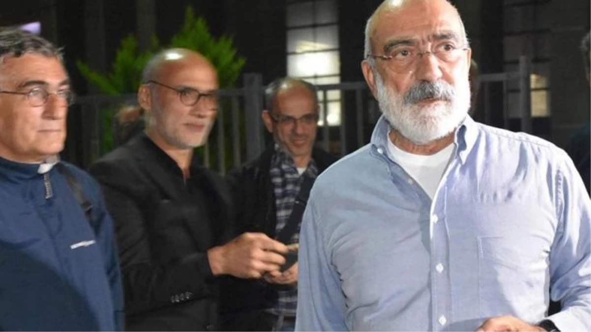 Ahmet Altan tahliye edildi! İşte cezaevi çıkışı ilk fotoğrafı