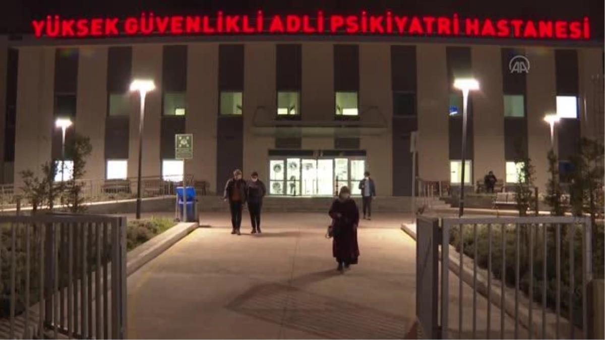 Ankara Şehir Hastanesi\'nde Kovid-19 aşılaması iftardan sonra da devam ediyor