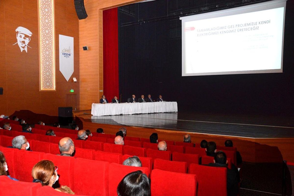 Belediye Başkanı Ekicioğlu, siyasi partilerin temsilcilerini bilgilendirdi