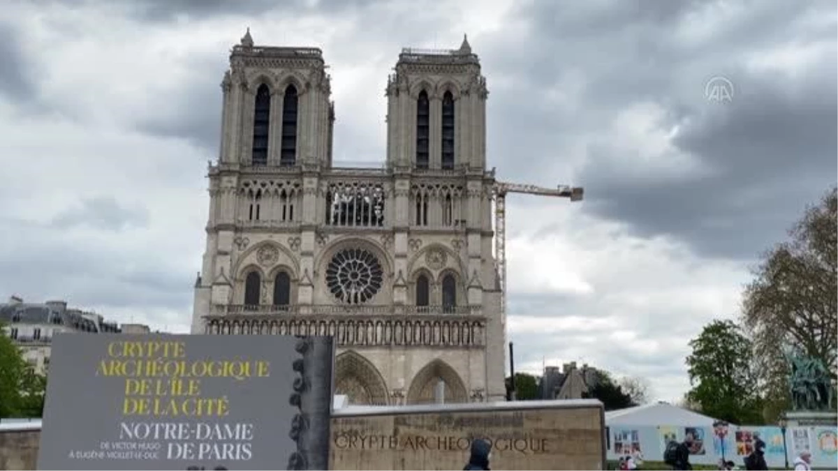 Fransa\'da 2019\'da yanan Notre Dame Katedrali\'nin restorasyonuna hala başlanamadı