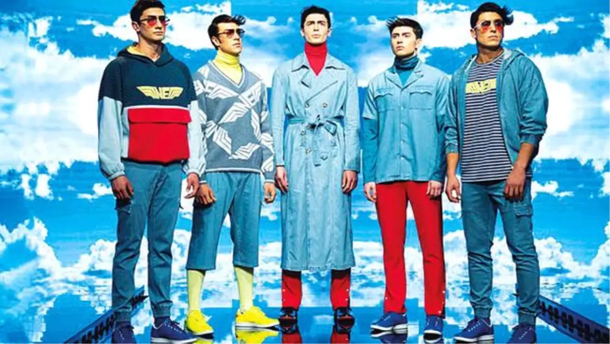 İstanbul\'da dijital moda şovu