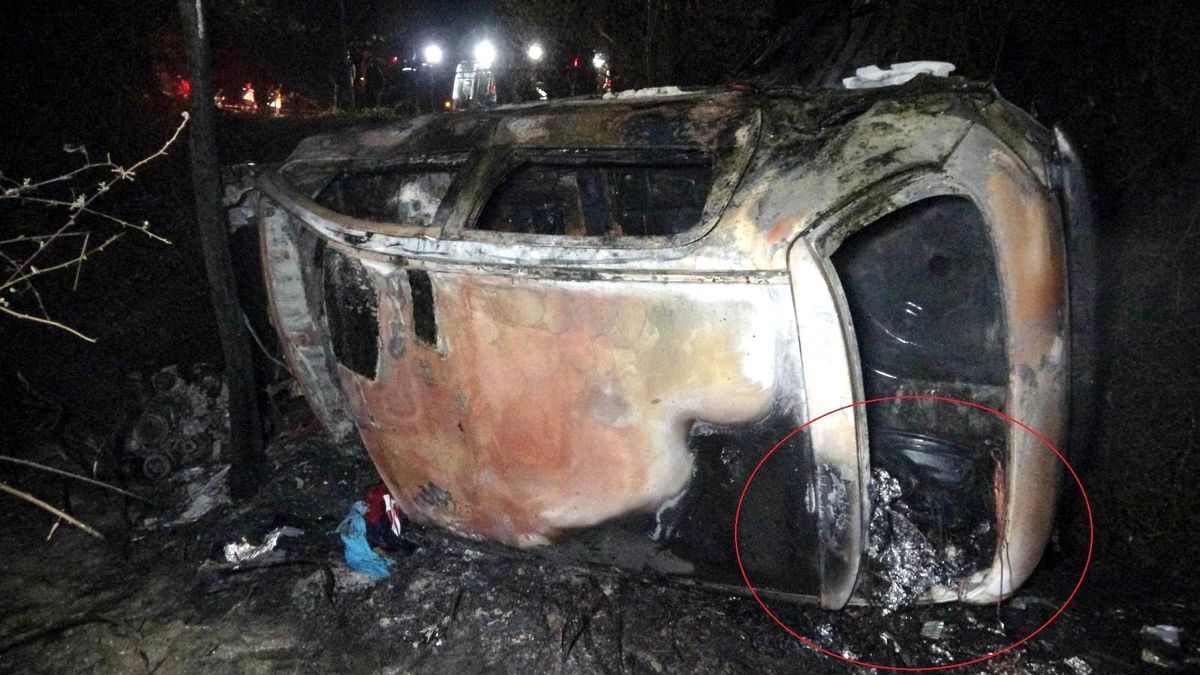 Samsun\'da sürücünün yanarak öldüğü aracın bagajından 11,5 kilo uyuşturucu hap çıktı
