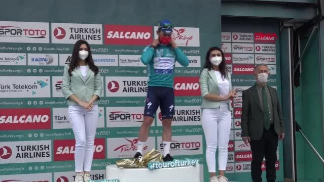 Son dakika! SPOR 56'ncı Cumhurbaşkanlığı Türkiye Bisiklet Turu'nun dördüncü etabını da Mark Cavendish kazandı