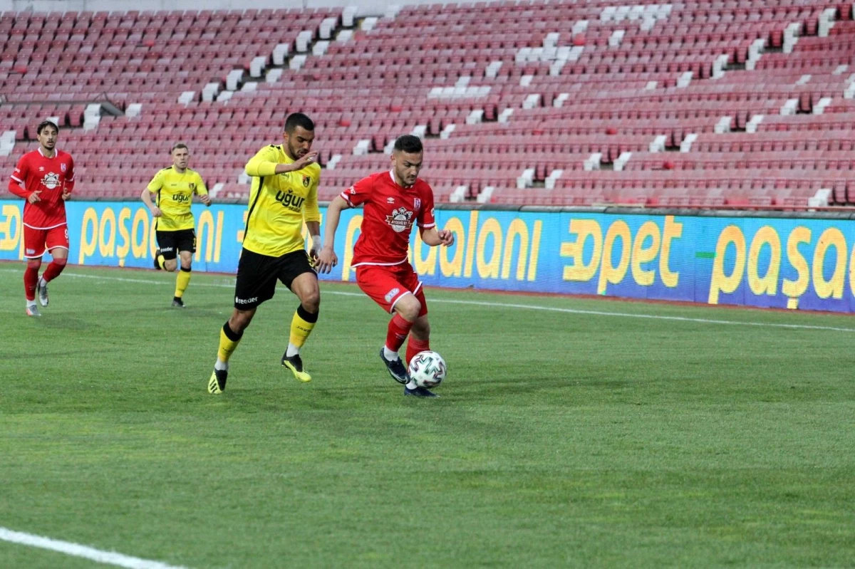 TFF 1. Lig: Balıkesirspor: 1 İstanbulspor: 2