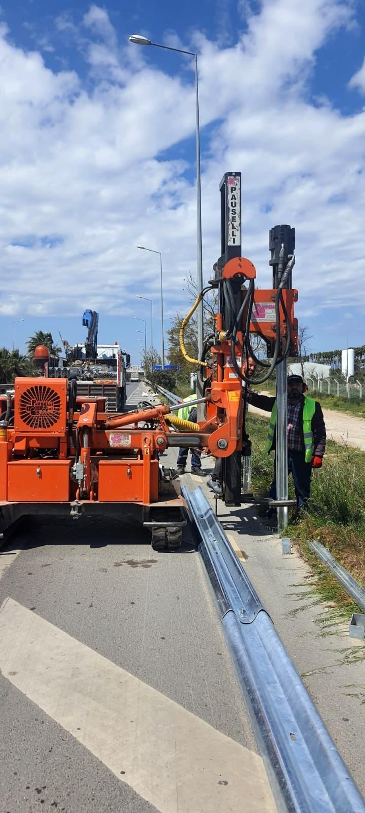 1 milyon 500 bin liralık oto korkuluk yenilemesi