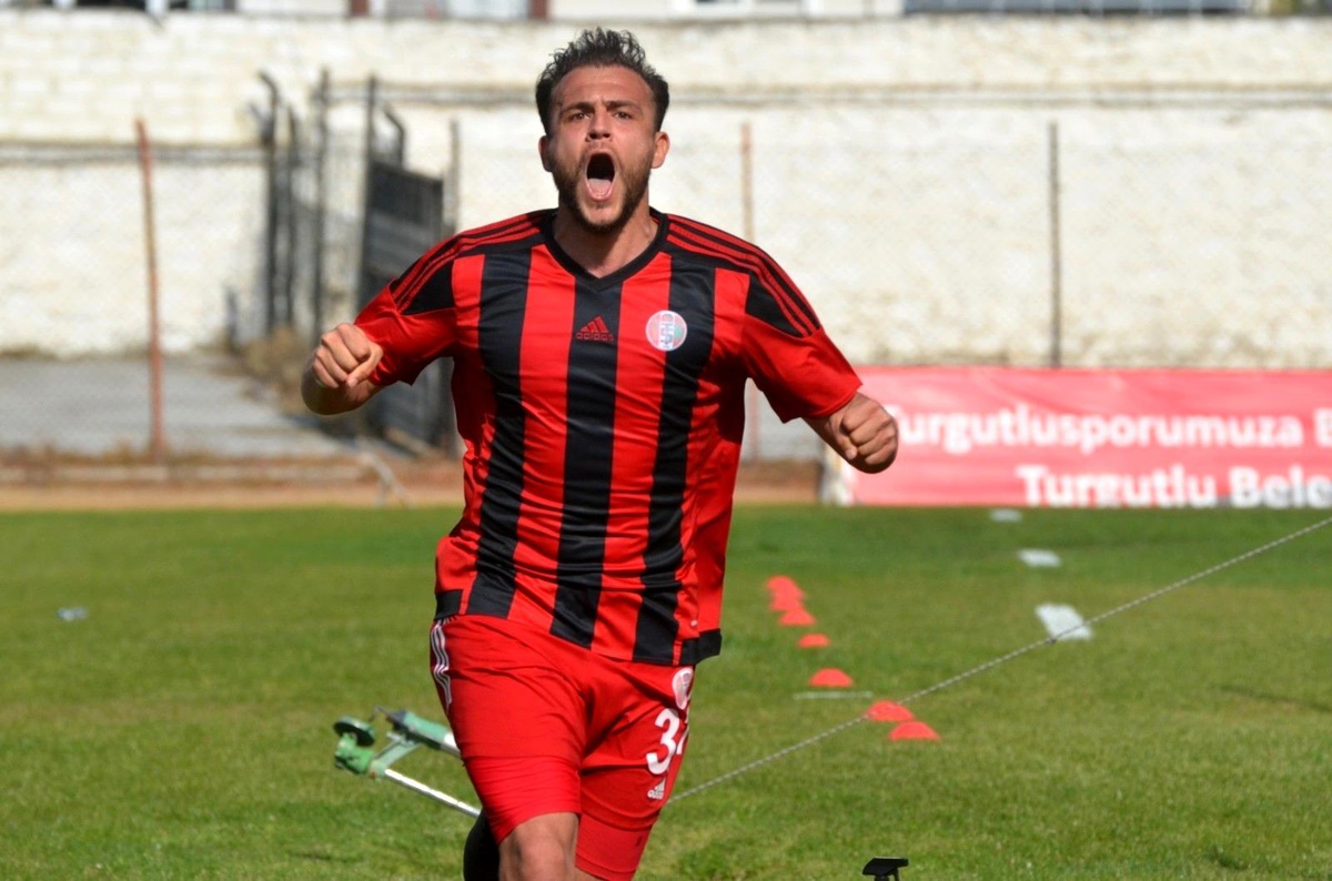 Son dakika haberleri... 2. Lig: Turgutluspor: 2 Silahtaroğlu Vanspor FK: 1