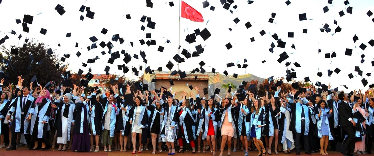 Ayvalık\'ta gençler için kariyer günleri başlıyor
