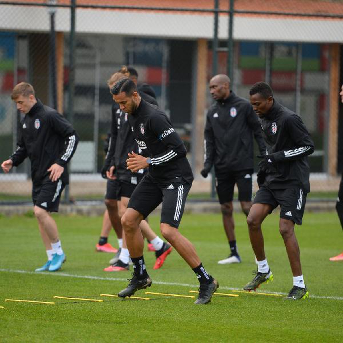 Beşiktaş\'ta MKE Ankaragücü maçının hazırlıkları tamamlandı