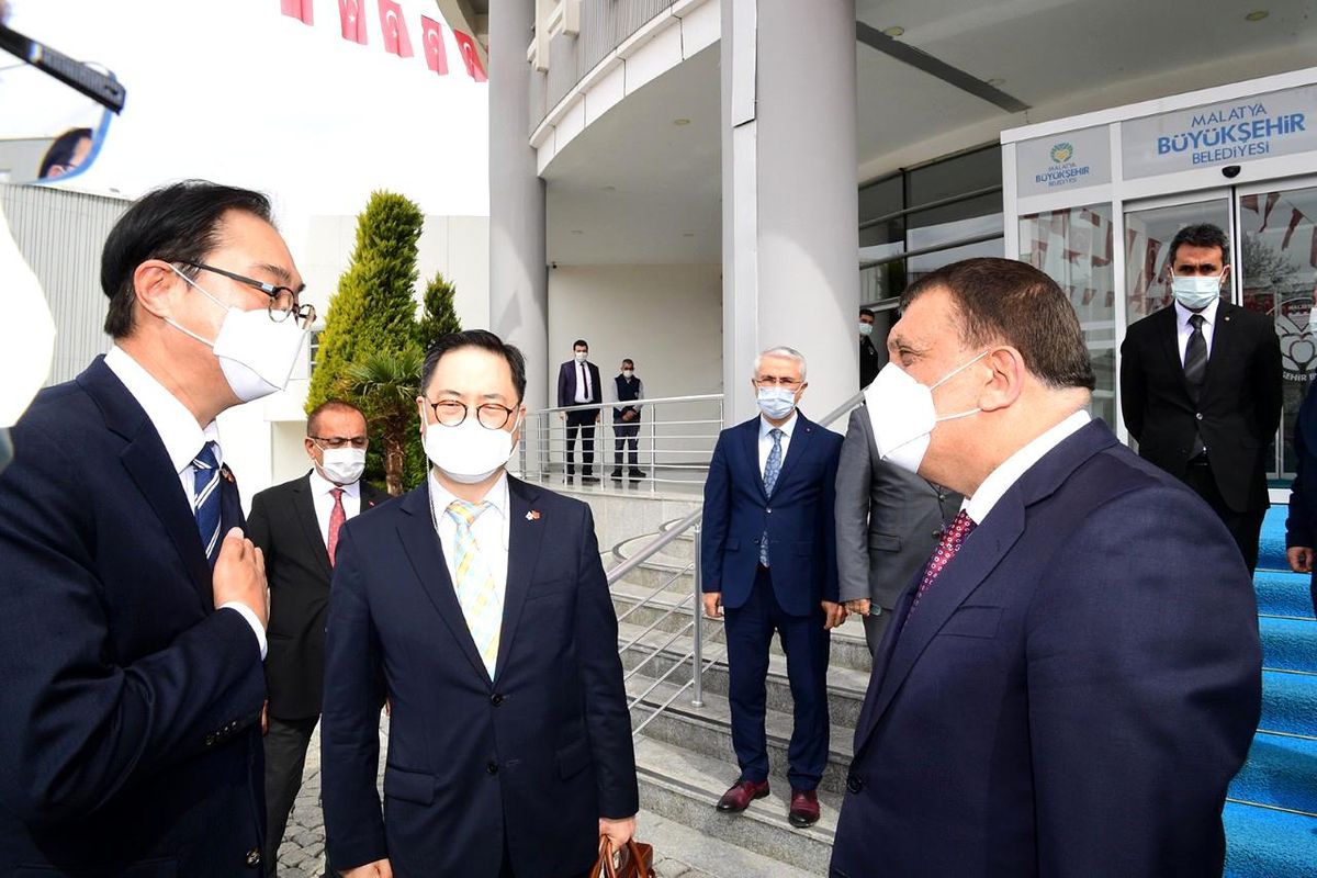 Büyükelçisi Lee\'den Başkan Gürkan\'a ziyaret