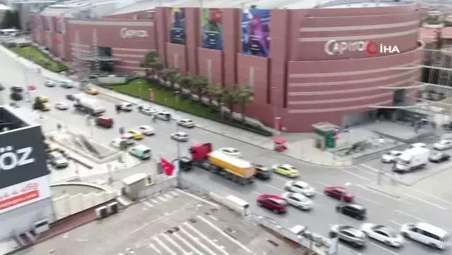 İstanbul'da yoğun bölgelerde trafik denetimi