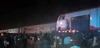 Mısır'da yolcu treni raydan çıktı: 15 yaralı