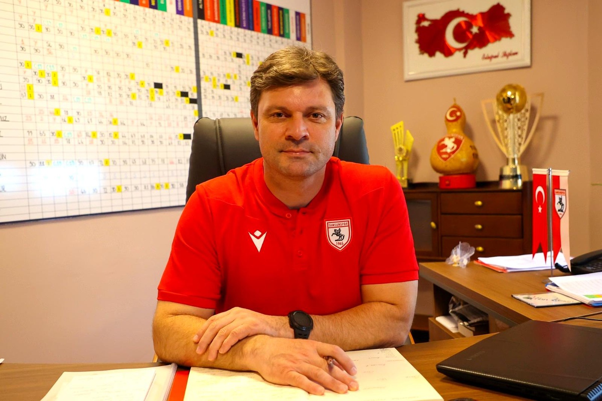 Samsunspor Teknik Direktörü Sağlam: "Süper Lig hedefimize daha çok sarılacağız"