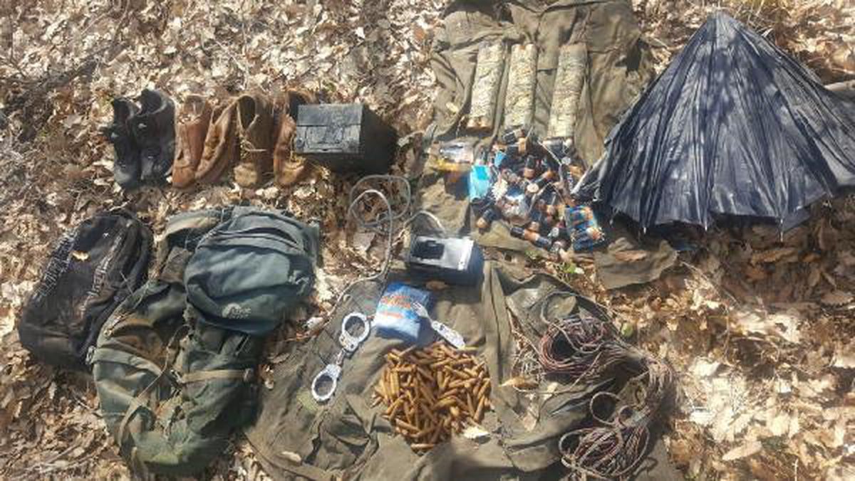 Son dakika: Tunceli\'de, teröristlerin sığınağı kullanılamaz hale getirildi