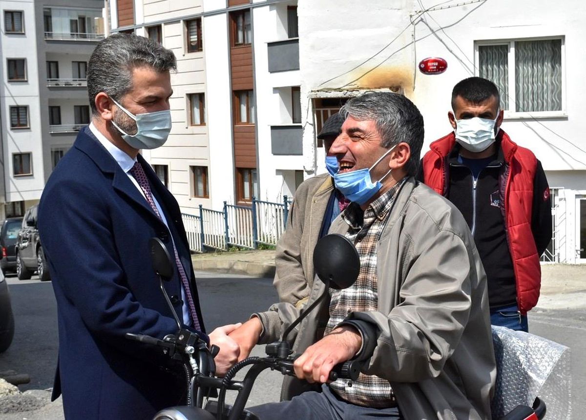AK Parti Trabzon İl Başkanı Mumcu engelli Levent Baytar\'ın hayalini gerçekleştirdi