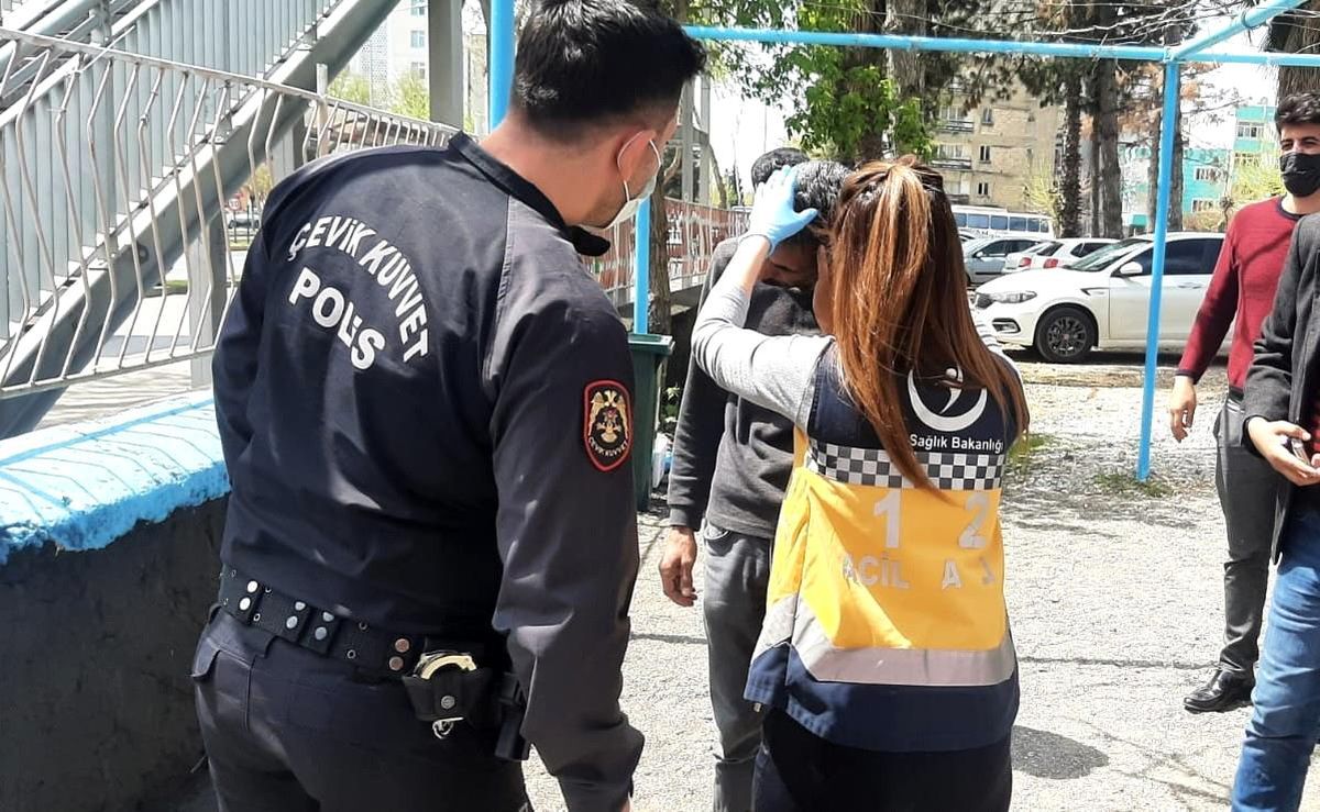 Boşanma davasında bıçaklı kavga: 1 yaralı