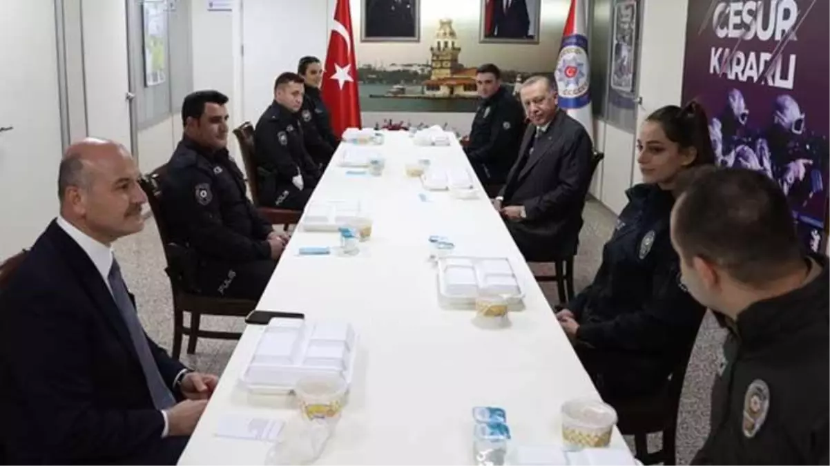 Cumhurbaşkanı Erdoğan ve Bakan Soylu, Çengelköy Polis Merkezi\'nde iftar yaptı