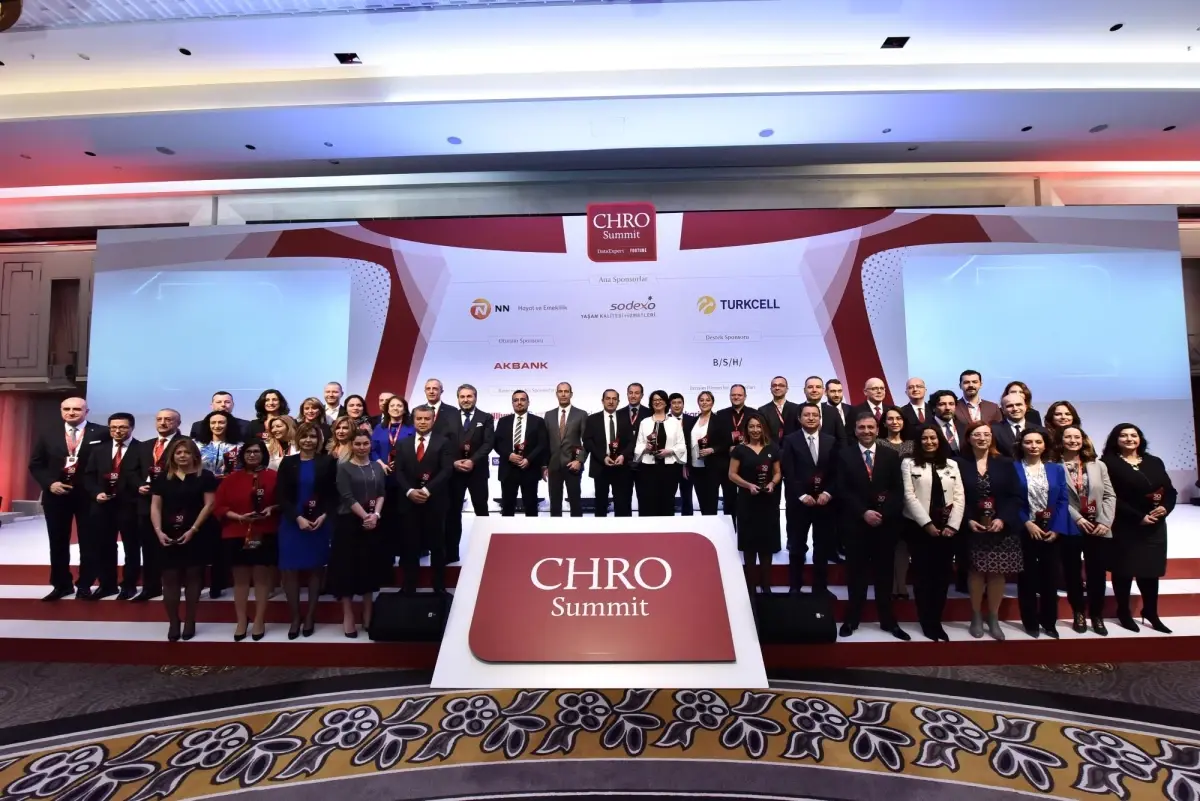 İNSAN KAYNAKLARI LİDERLERİ GLOBAL POZİSYONLARA YÜKSELİYOR