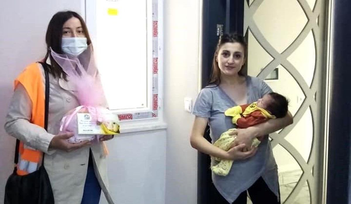 Kuyucak\'ta \'Hoş Geldin Bebek\' projesi sürüyor
