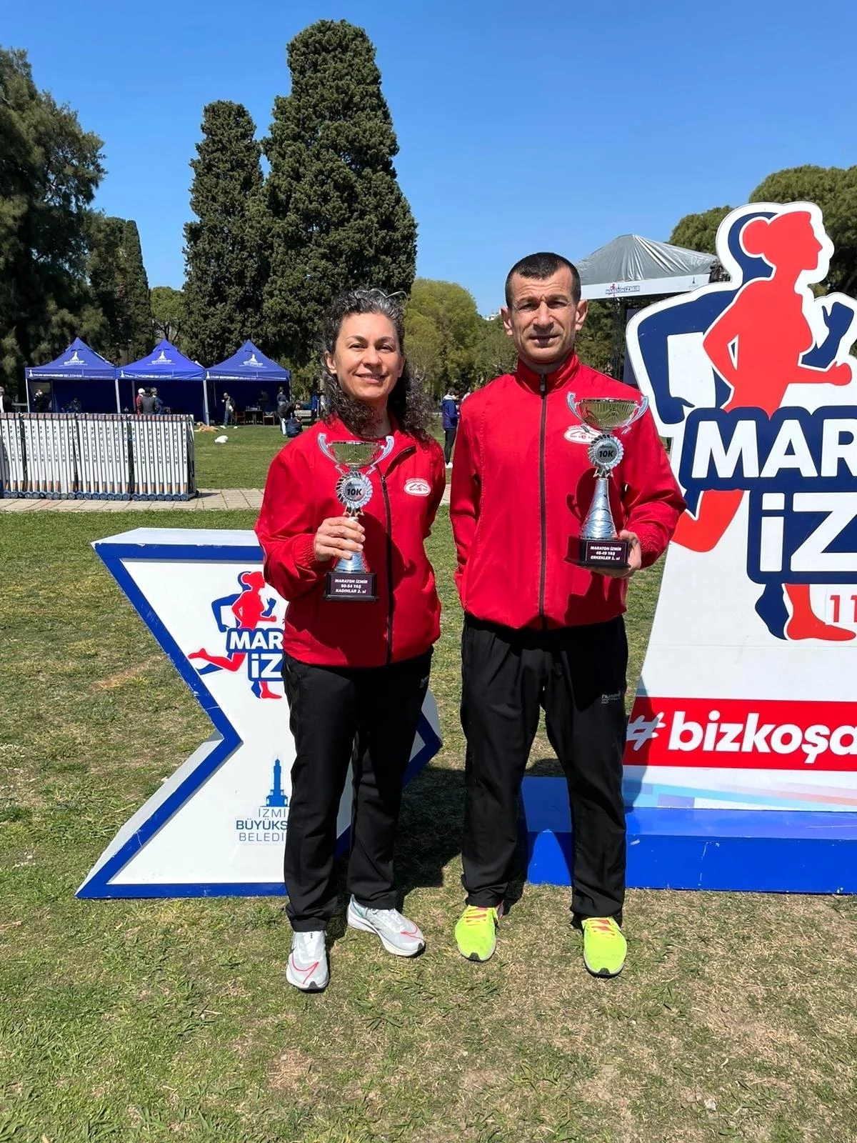 Şampiyon sağlıkçılara İzmir\'den 2 kupayla döndü