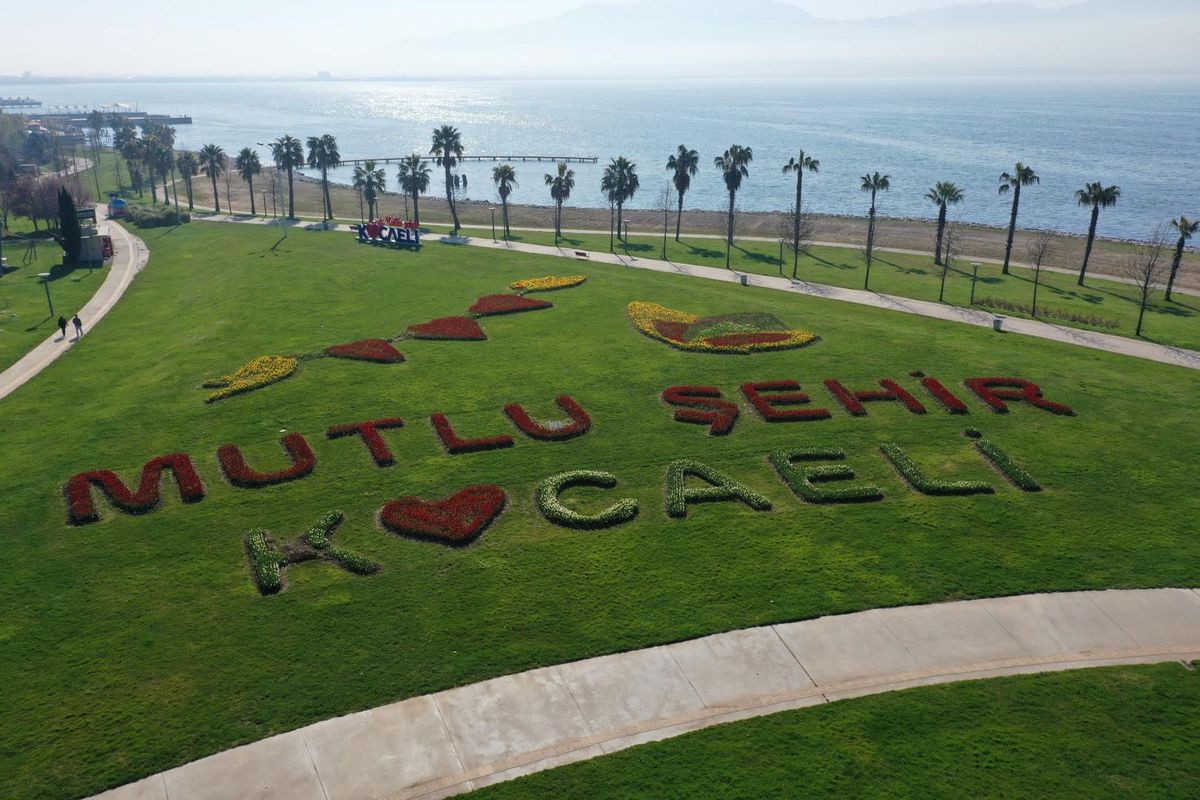Seka Park\'ta laleler çiçek açtı