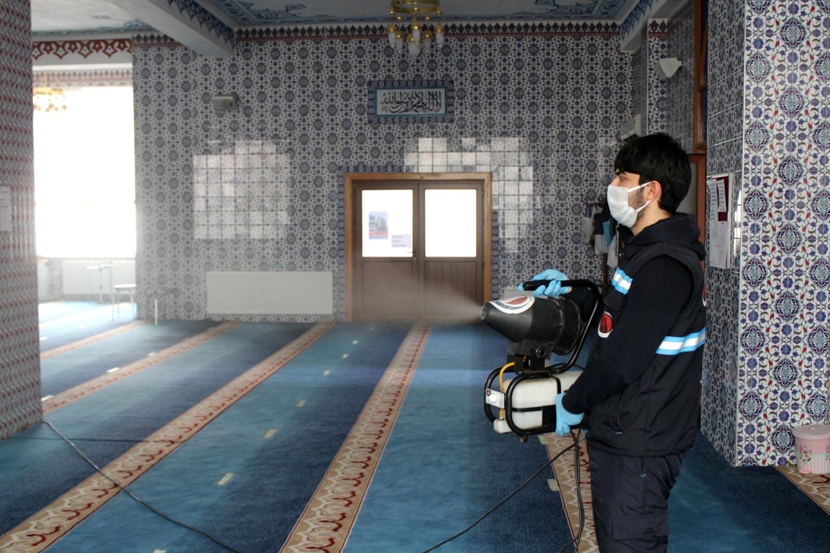 Sincan\'da camiler için temizlik seferberliği