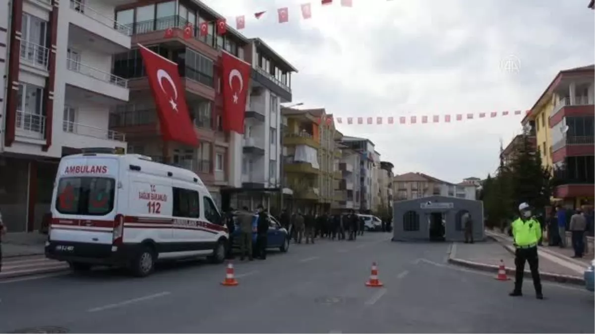 Son dakika haberleri! Vali Baruş\'tan şehit Piyade Uzman Çavuş Günaydın\'ın ailesine taziye ziyareti