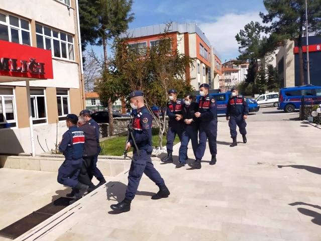 Evlilik çetesi, bakıma muhtaç çocuğu olan veya yaşlı erkekleri hedef almış