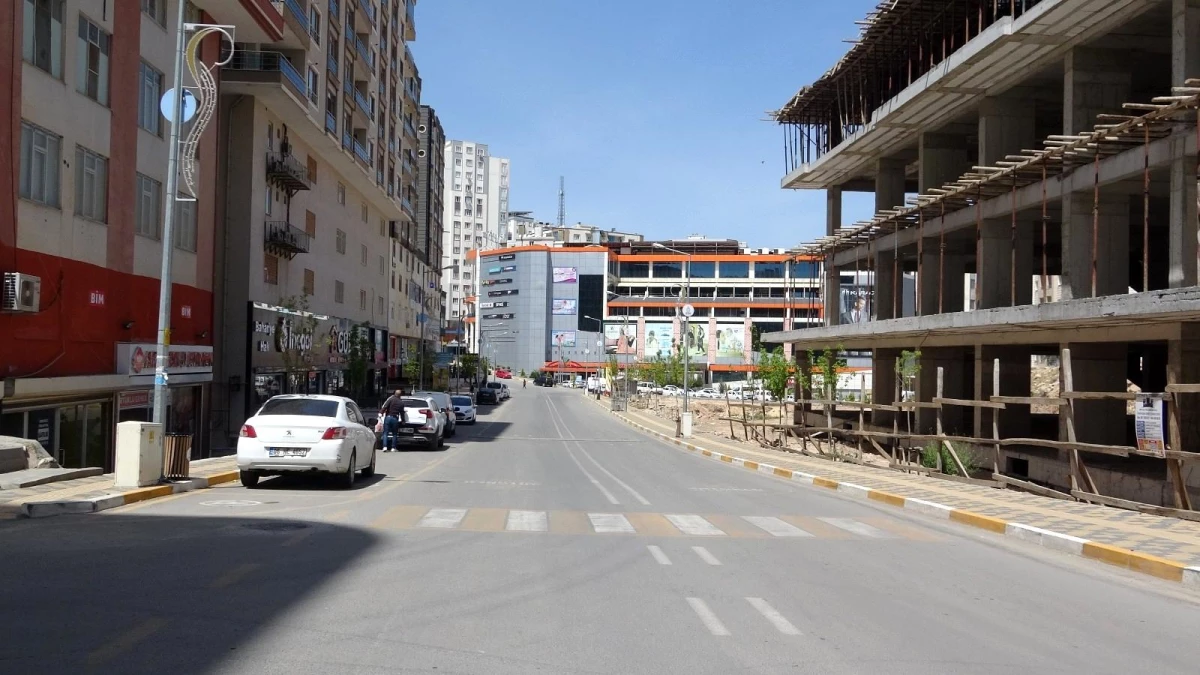 Mardin\'de cadde ve sokaklar sessizliğe büründü