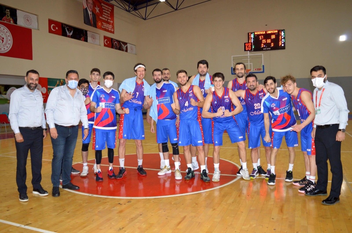 Mersin Büyükşehir Belediyesi Erkek Basketbol Takımı, adını final grubuna yazdırdı