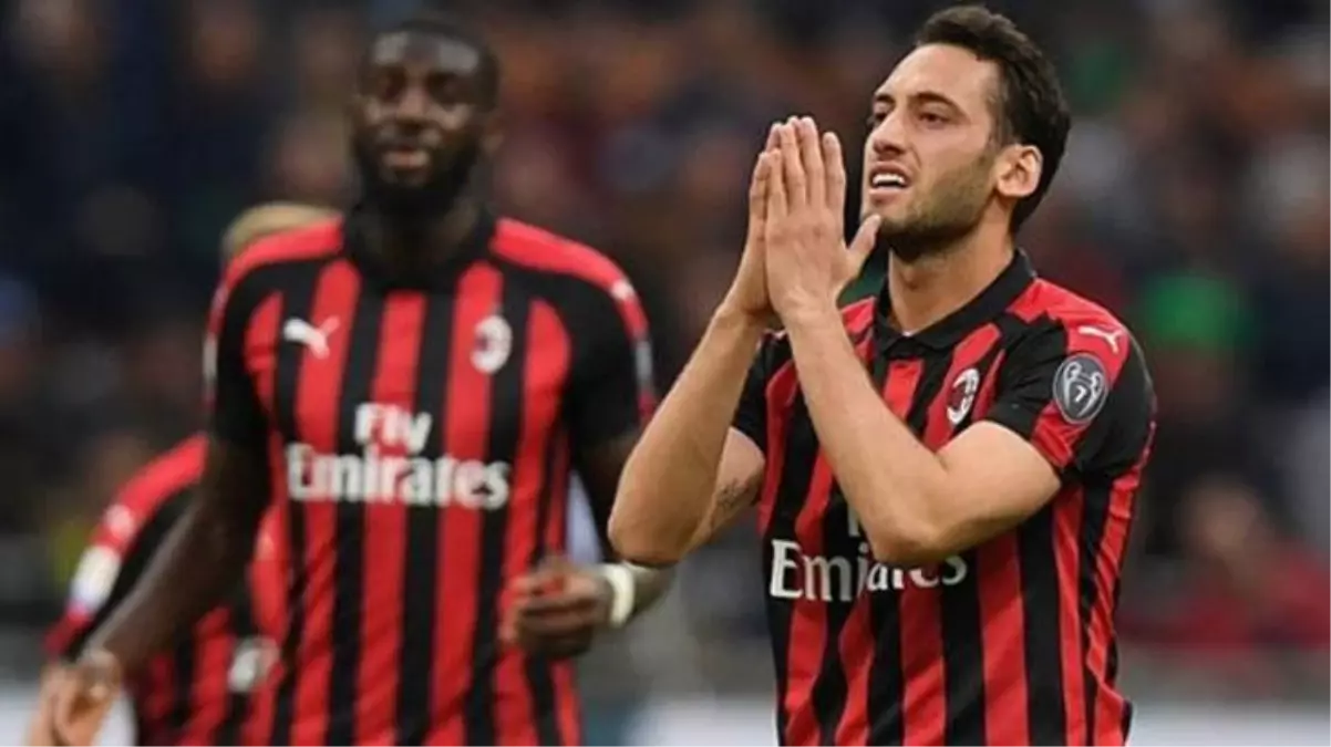 Milli futbolcu Hakan Çalhanoğlu\'nun, PSG ile anlaştığı iddiası