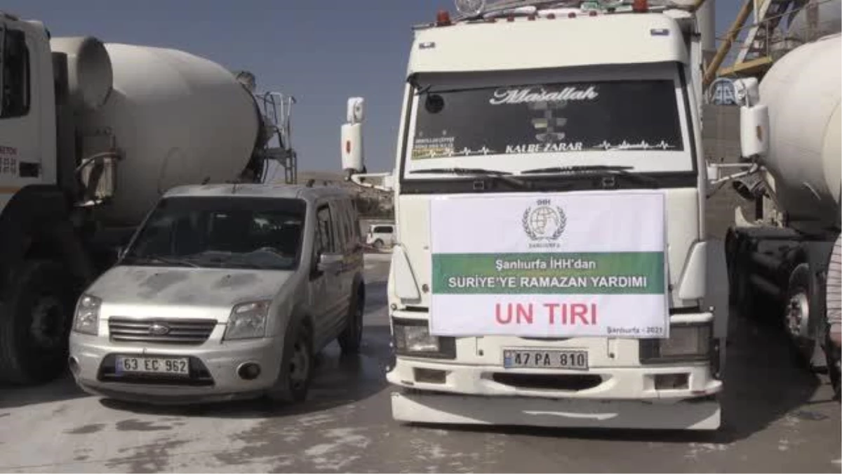 Son dakika haber: ŞANLIURFA - Barış Pınarı Harekatı bölgesine bir tır un gönderildi