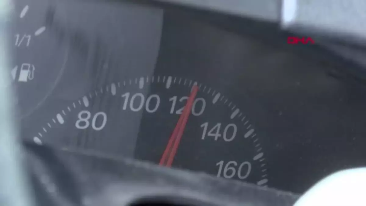 TEKİRDAĞ\'DA TIR\'A ÇARPAN BAKLAVA YÜKLÜ PANELVANDA 1 KİŞİ ÖLDÜ