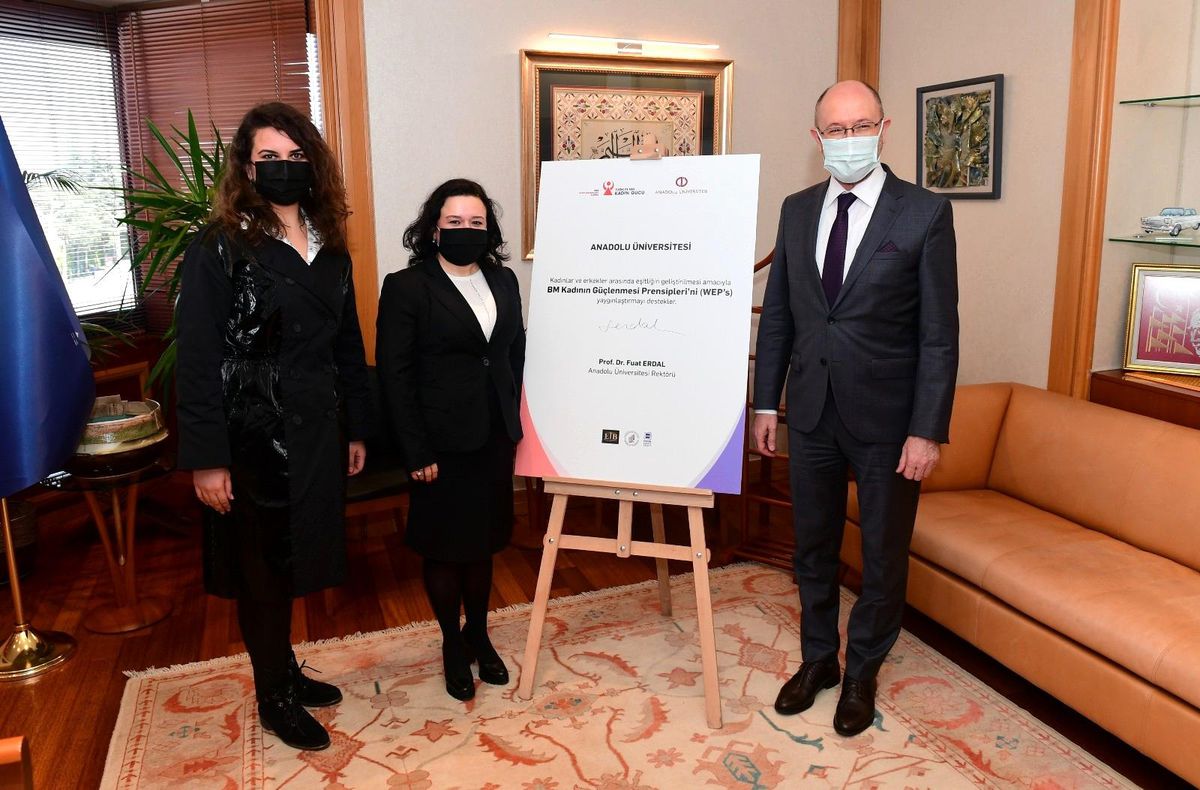 TOBB İl Kadın Girişimciler Kurulu İcra Komitesi\'nden Rektör Erdal\'a ziyaret