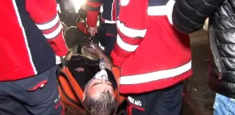 Yangına müdahale ederken fenalaşan itfaiye eri hastaneye kaldırıldı