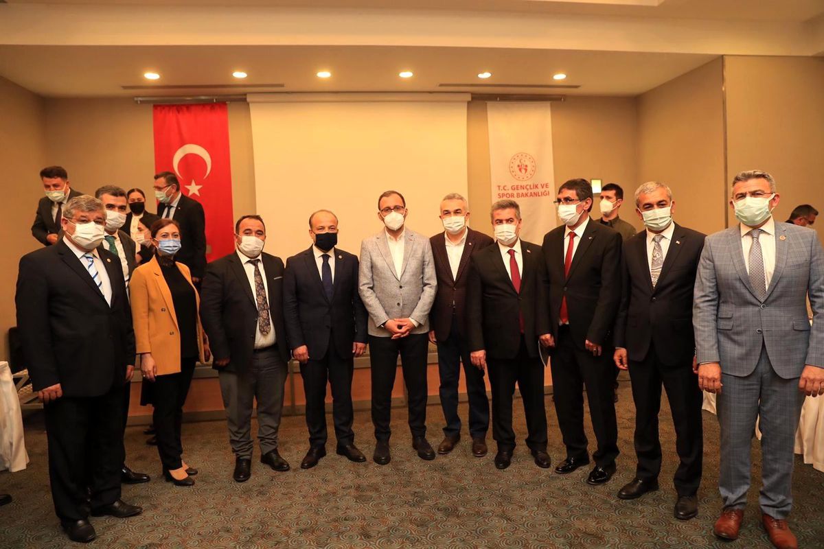 Bakan Kasapoğlu\'ndan Koçarlı\'ya tam destek