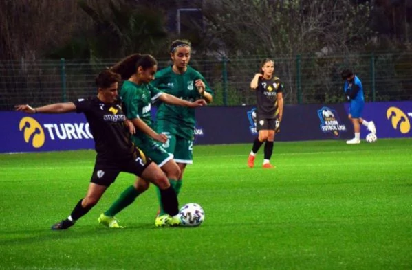 Kadın Futbol Ligi'nde ilk karşılaşmalar C Grubu maçlarıyla tamamlandı