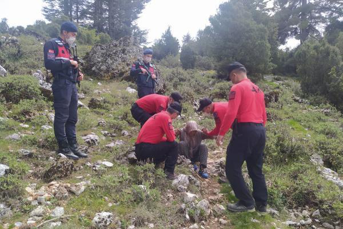 Kaybolan Alzheimer hastası kadın, dağlık alanda bulundu