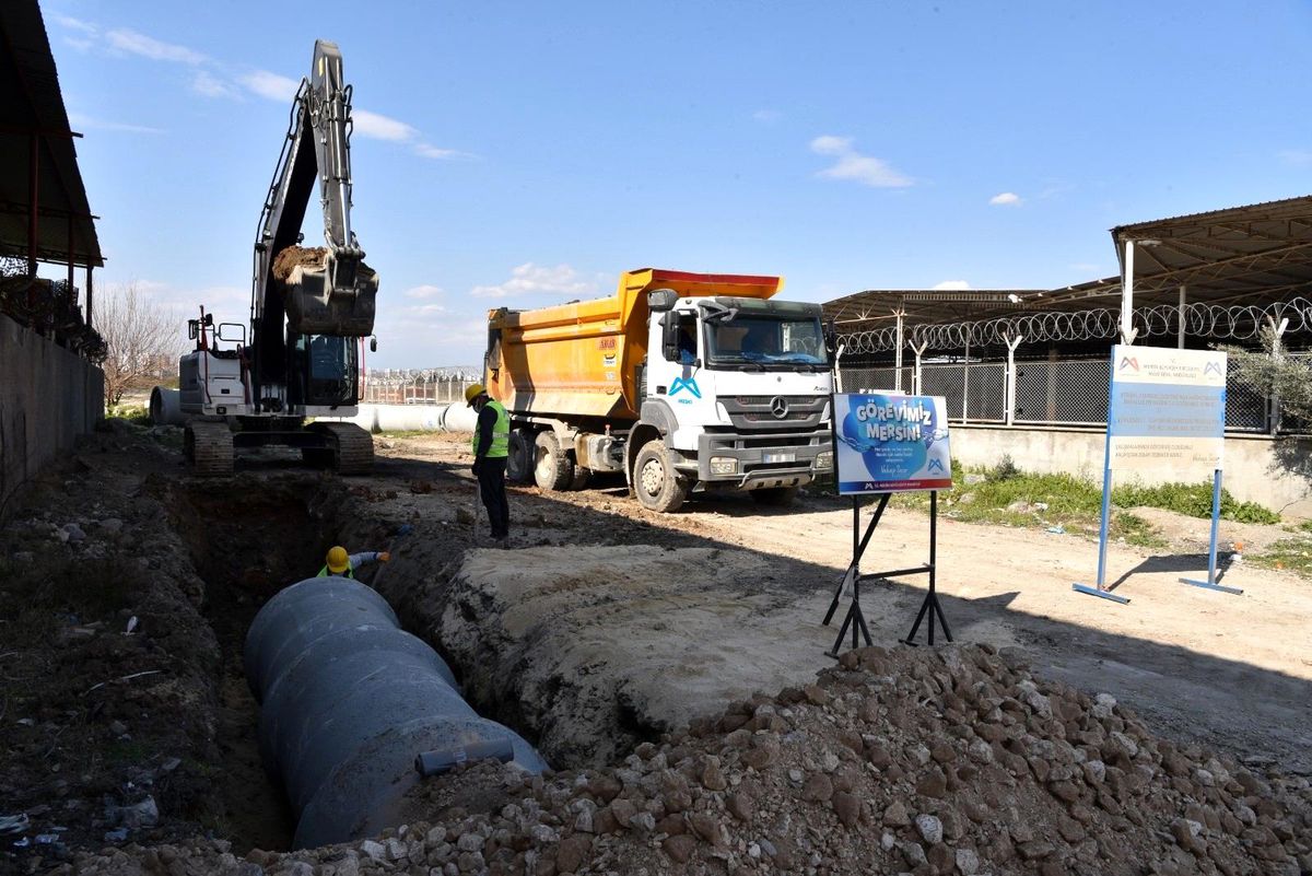 MESKİ, Tarsus ilçesinde yağmursuyu çalışmalarını sürdürüyor