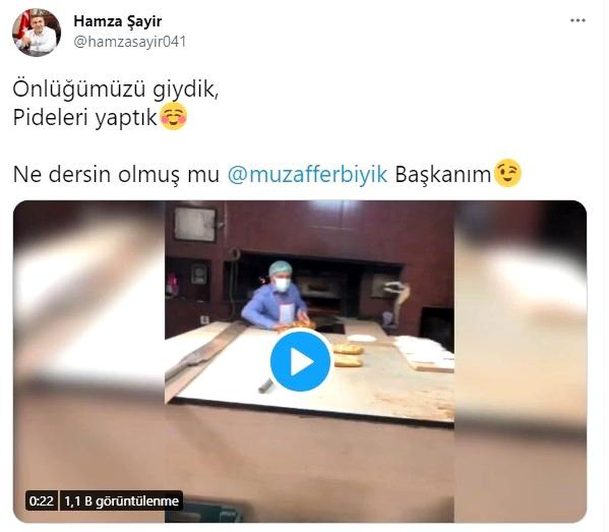 Şayir\'den Bıyık\'a pideli gönderme