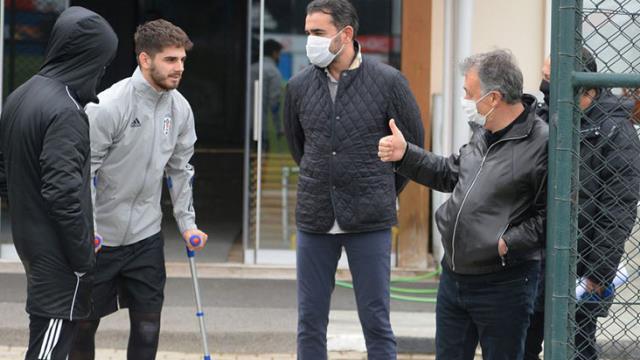 Ba�kan �ebi tak�ma �ampiyonluk konu�mas� yapt�