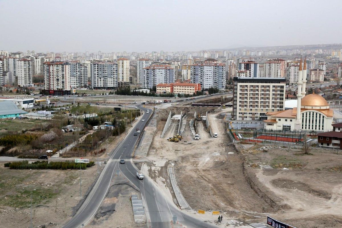 Son dakika... Toplu ulaşım dostu kavşakta kesintisiz çalışma