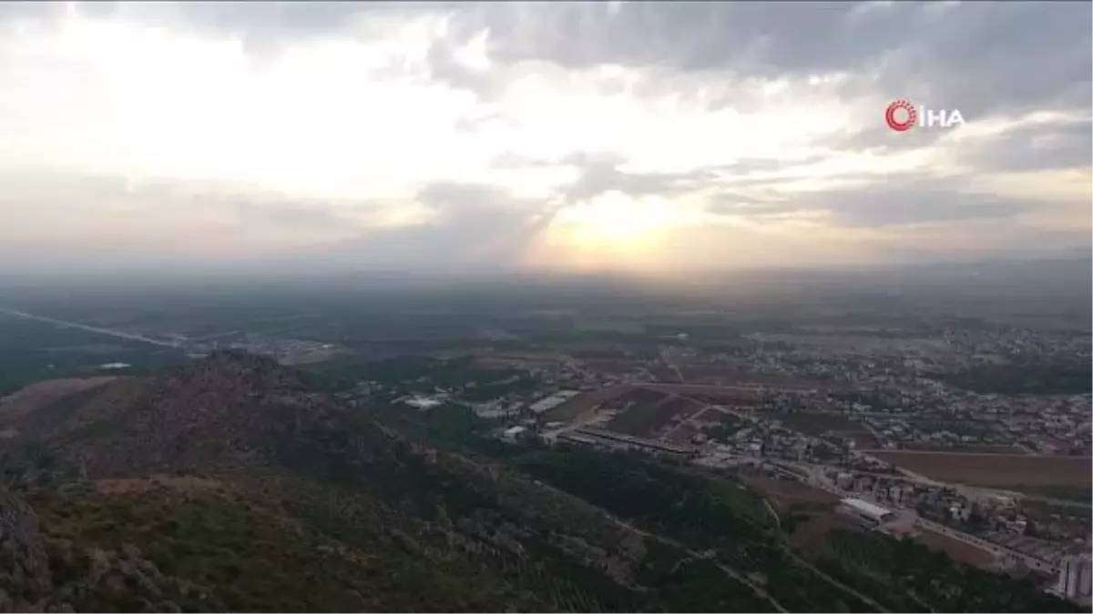 7 asırlık kaleden ramazan topunu Kaymakam Gürçam attı