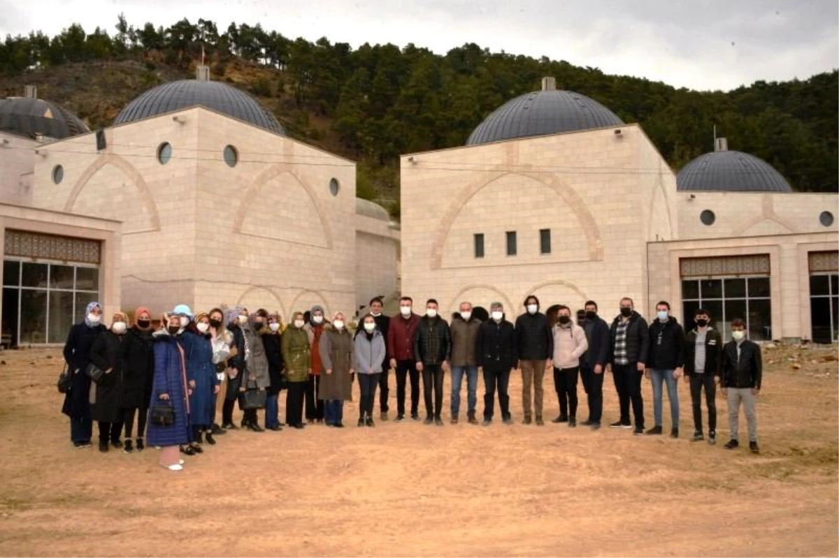 AK Parti Gediz İlçe Teşkilatı üyelerinden Ilıca\'da inceleme