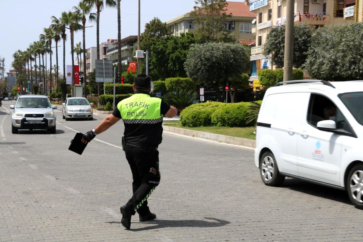 Alanya\'da kısıtlamayı ihlal edenlere ceza