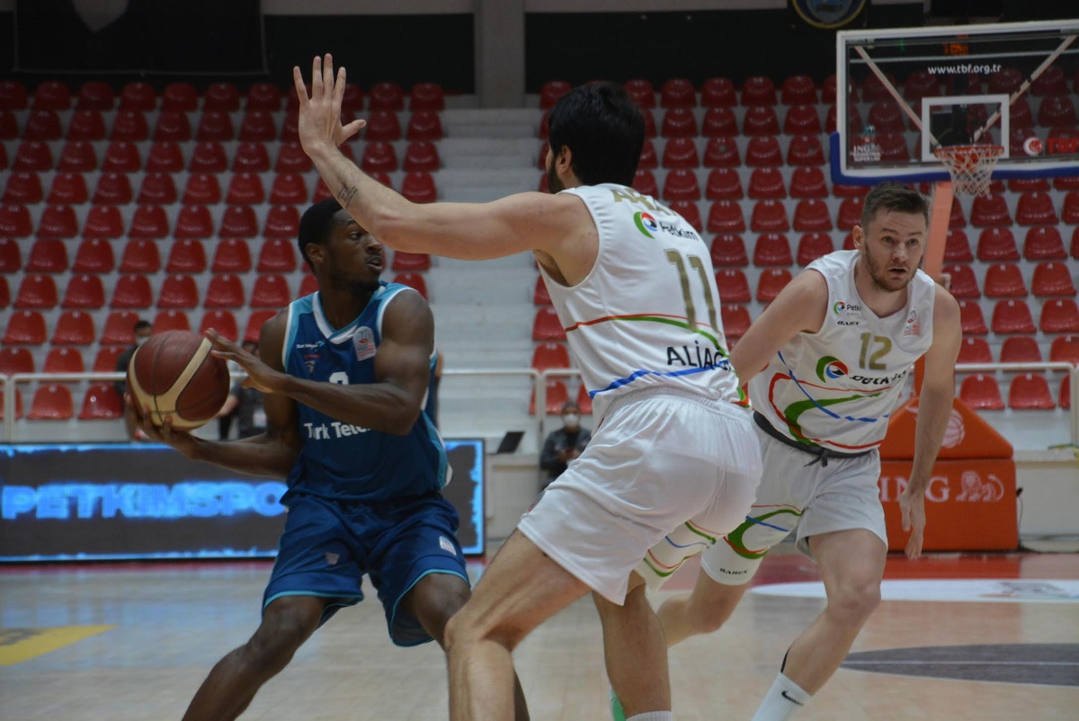 Aliağa Petkimspor evinde kazanamadı
