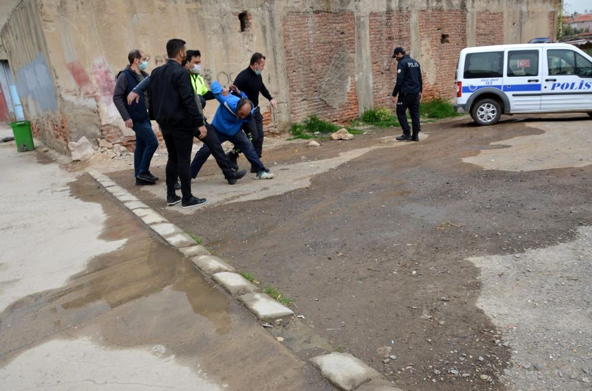 Alkolün maganda polis tarafından yakalandı